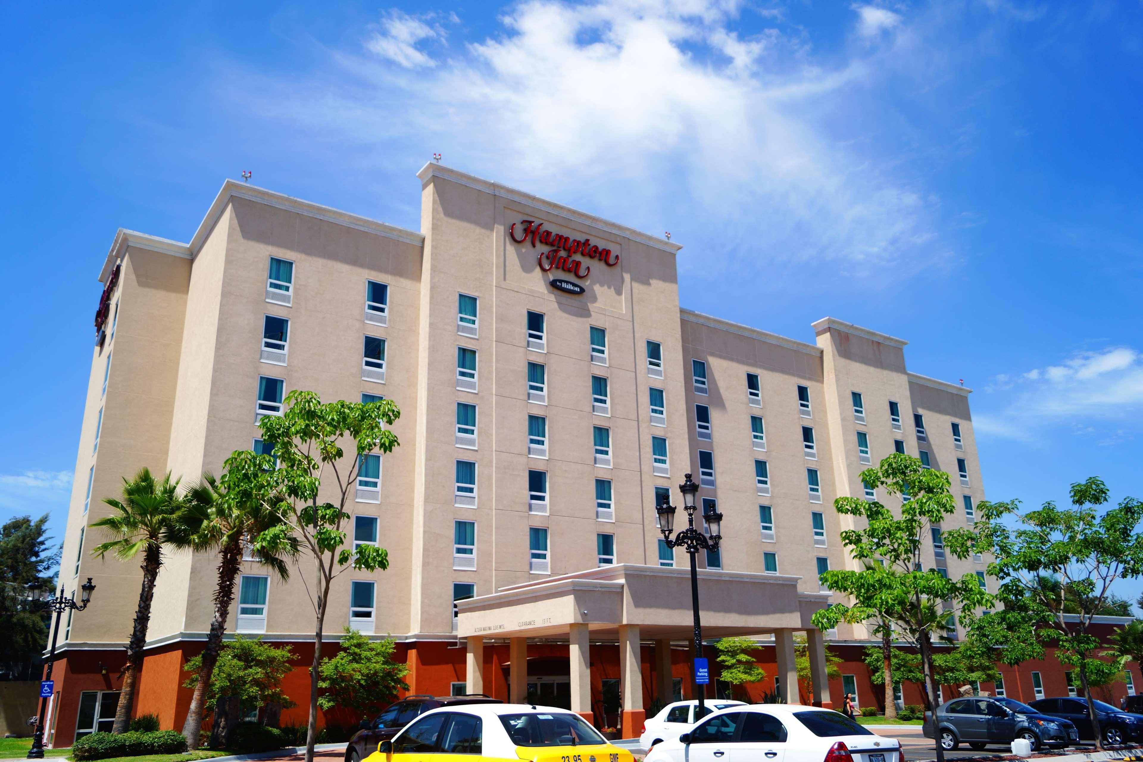 Hampton Inn By Hilton Guadalajara-Aeropuerto Las Pintas Exterior photo