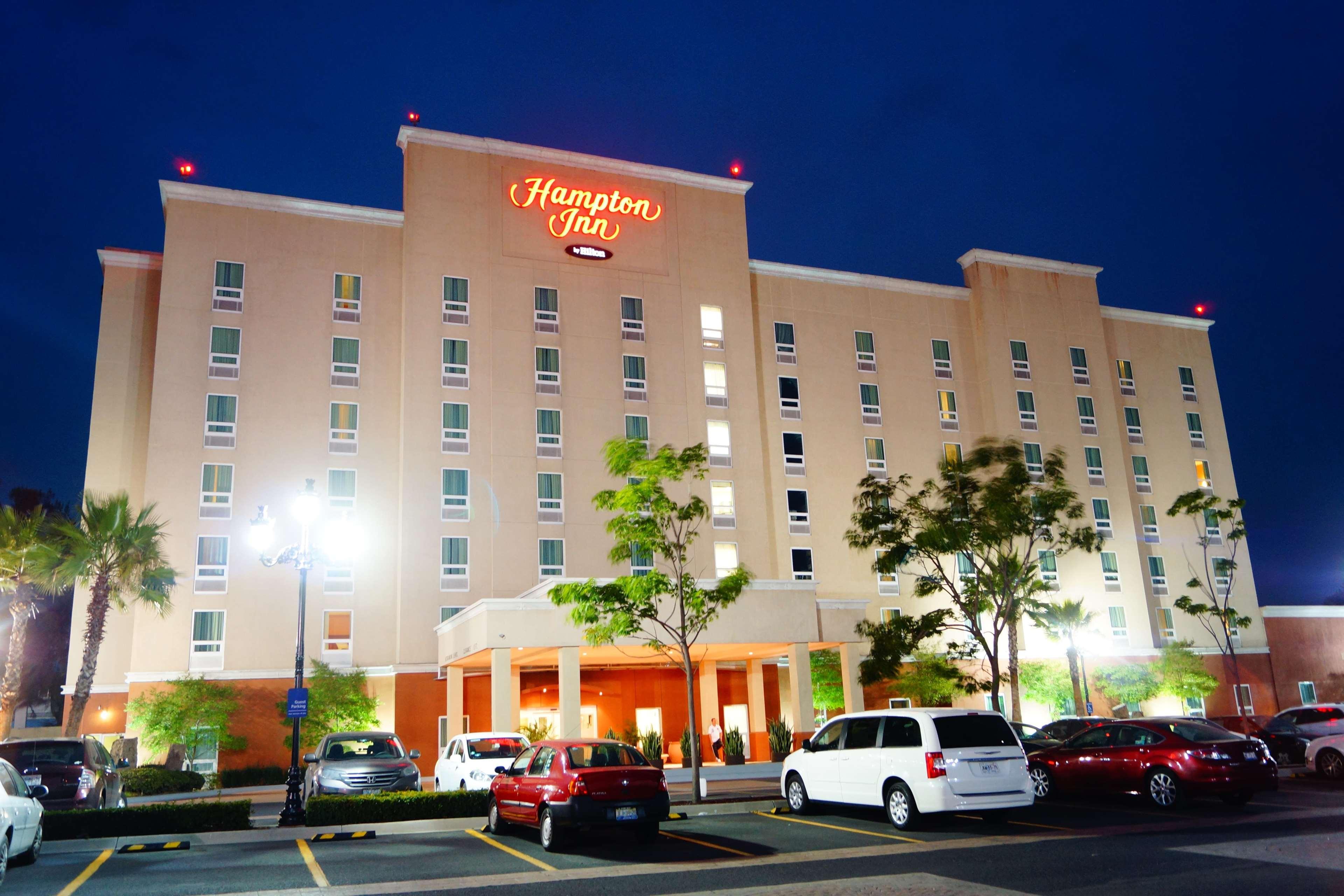 Hampton Inn By Hilton Guadalajara-Aeropuerto Las Pintas Exterior photo